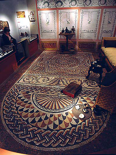 Реконструкция римской комнаты [музей Лондона]
