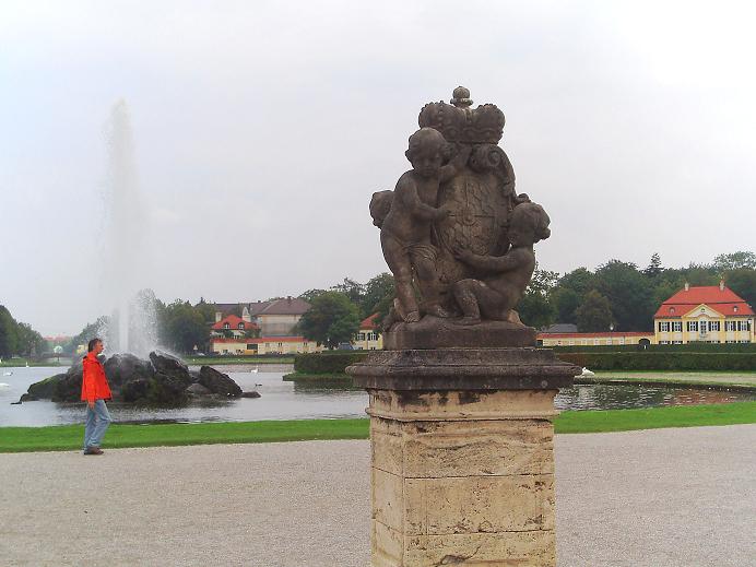Нимфенбург-скульптура перед дворцом [Анатолий Новак]