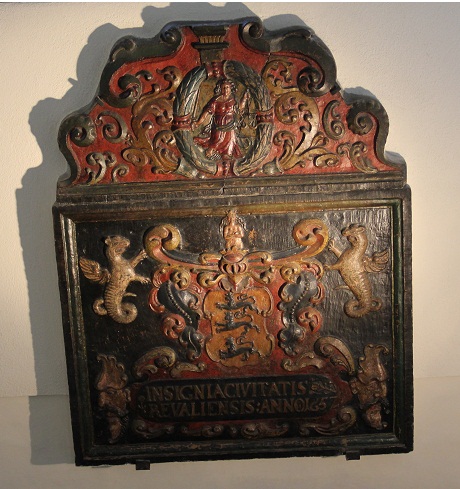 Большой герб Ревеля, известняковый барельеф 1652 года [Анатолий Новак]